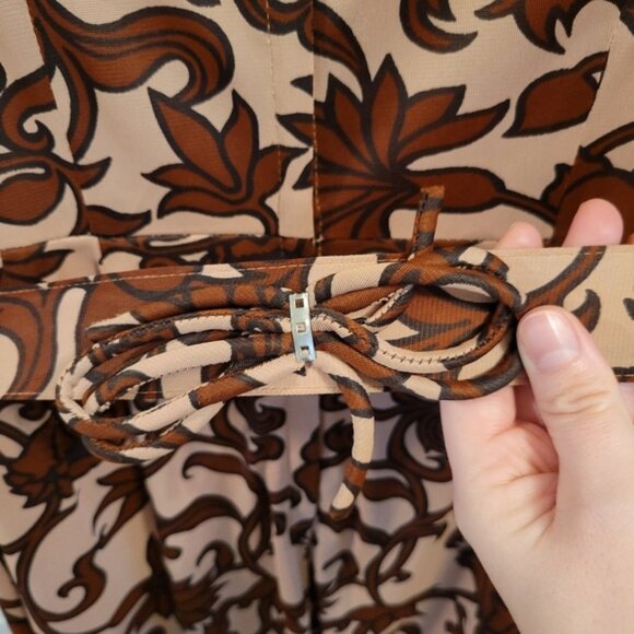 Vintage Sears Belted Sheath Dress with Lovely Brown Pattern - Picture 7 of 14